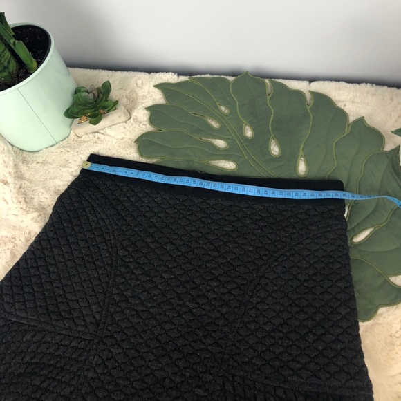 Rebecca Taylor Charcoal Textured Flounce Skirt - Picture 11 of 12